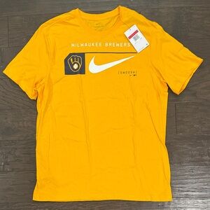 Nike MLB Milwaukee Brewers Tshirt Men’s Large Yellow